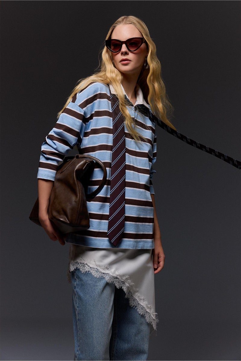 ديفاكتو سويت شيرت قصة فضفاضة بياقة بولو - Image 3